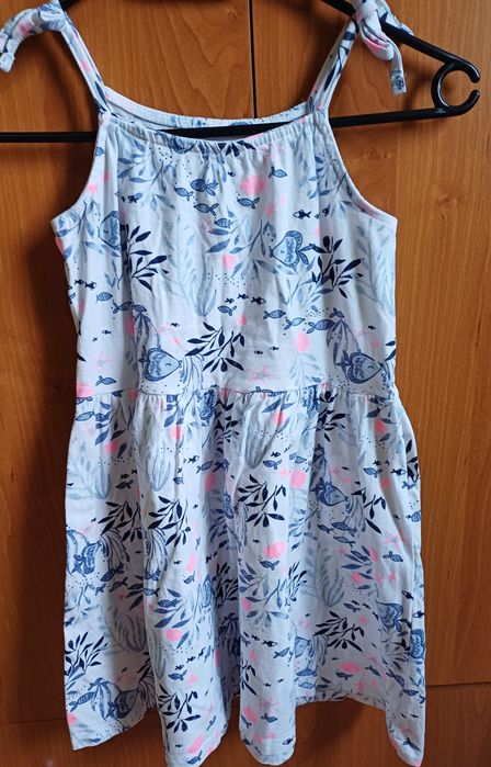 Рокли и полички 122/128