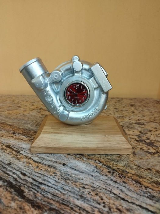 Часовник от авточасти