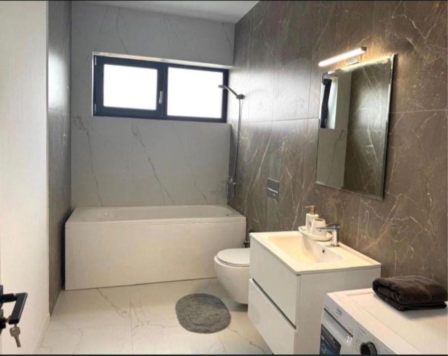 De Inchiriat Apartament 2 Camere Bloc Nou + Loc Parcare