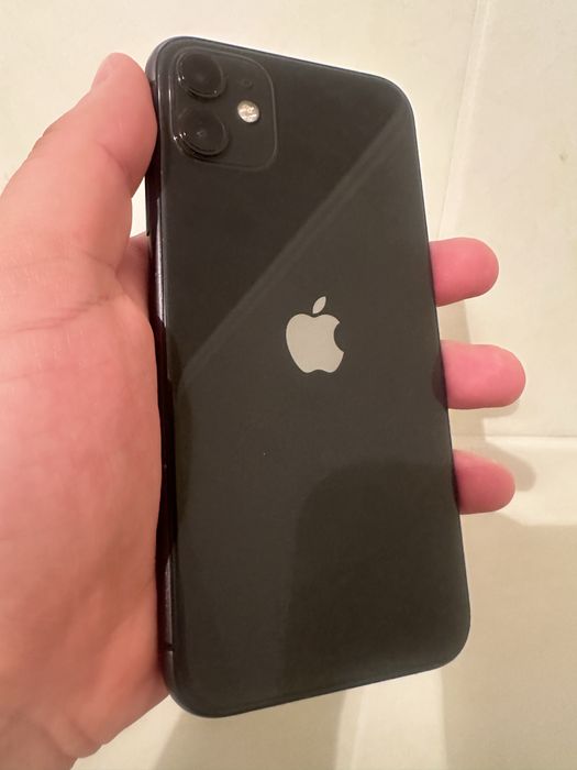 Айфон 11 в отличном состояние