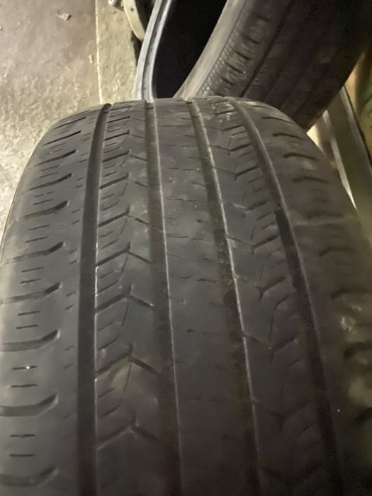 Продам Комплект шин r20