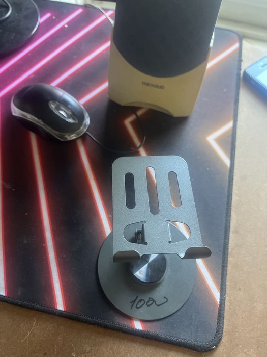 Подставка для телефона.