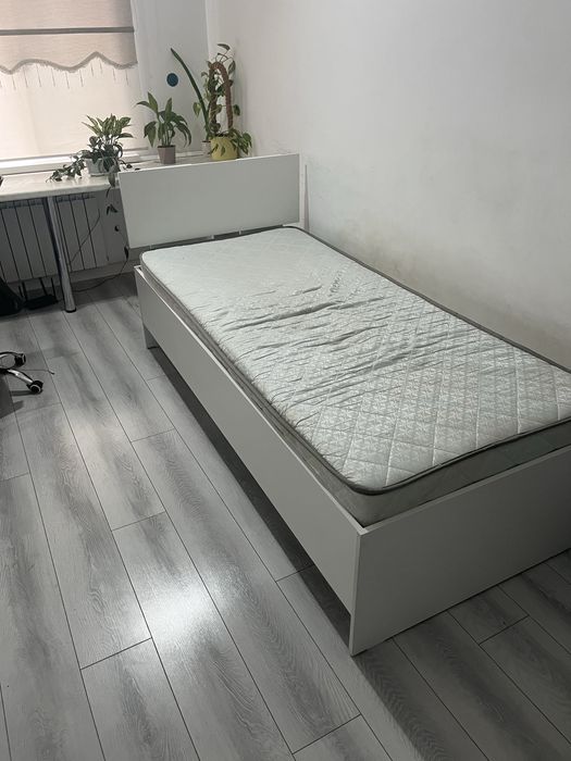 Продам кровать новая