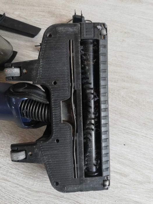 2 броя Прахосмукачка Bosch Readyy,y 20.4V