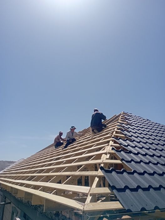 Бригада строителей