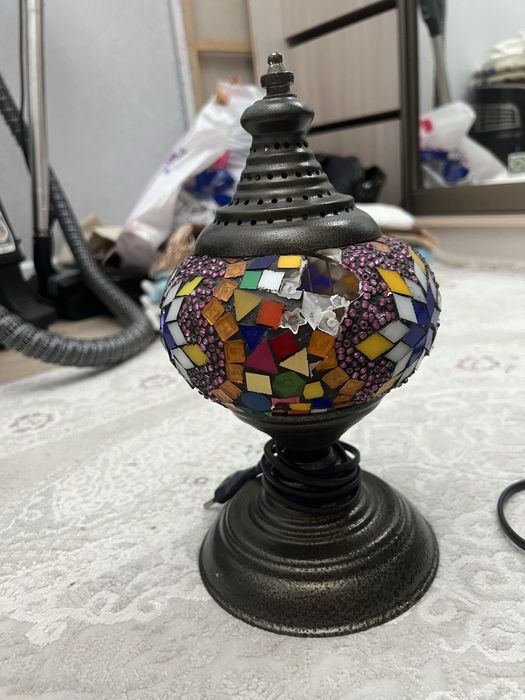 Отдам даром светильник