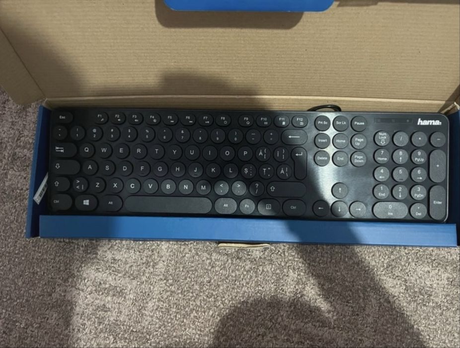 Tastatura noua cu fir HAMA KC-500
