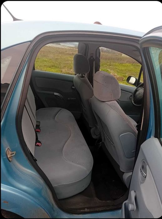 Продавам Citroen C3