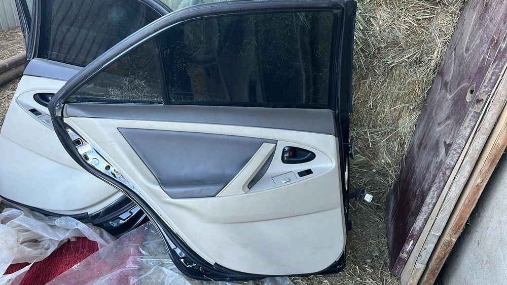 Двери камри 40 араб