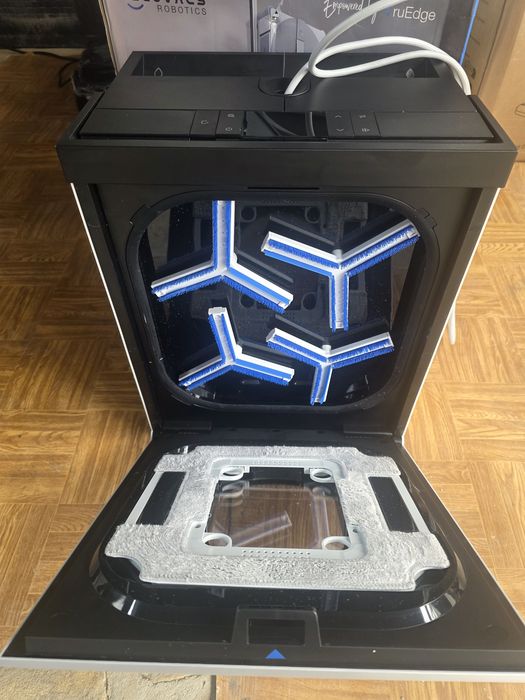 Ecovacs Winbot W3 Omni