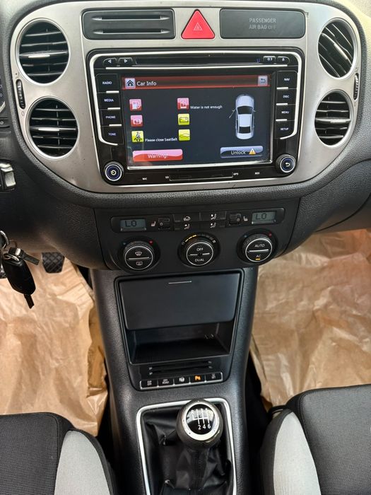 Vw Tiguan 2.0 TDI 140 c.p CBAB 2009 4 × 4 [ 4 Motion ]