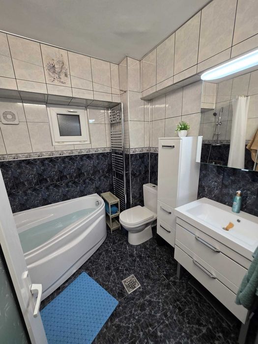 Inchiriez apartament lux ultracentral langa teatrul national
