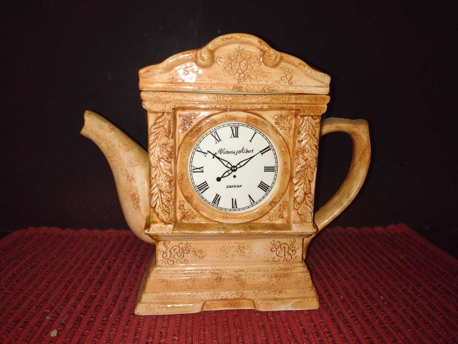 Lot de ceainice de poveste