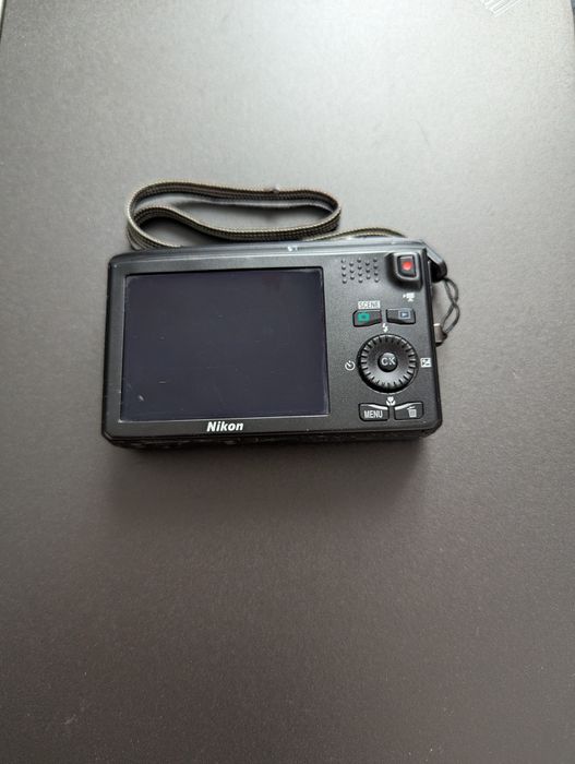 Nikon Coolpix s6300