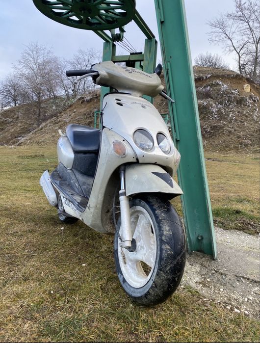 Scutere Yamha neos si Peugeot 209 fara acte