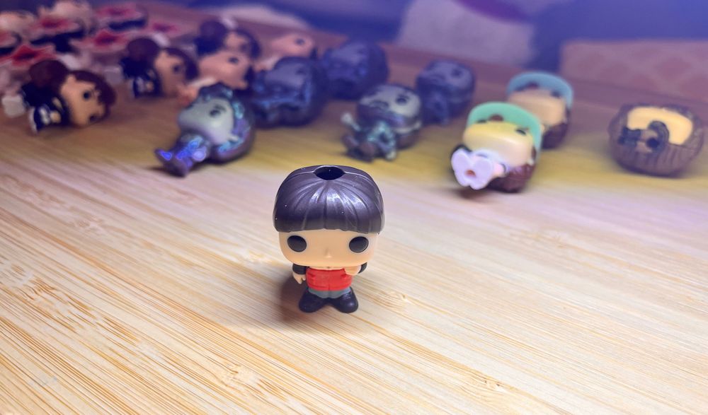 Фигурки Kinder Joy Stranger Things