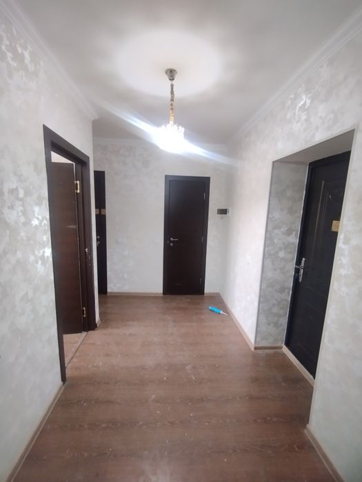 Срочно сотилади Сергели 9 худуд 2/7/7 свежие ремонт