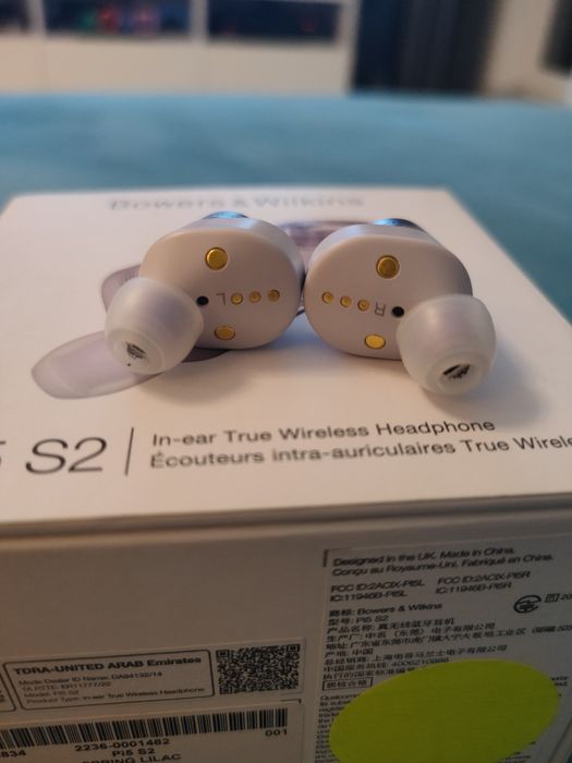 Bowers & Wilkers Pi5 S2 purple