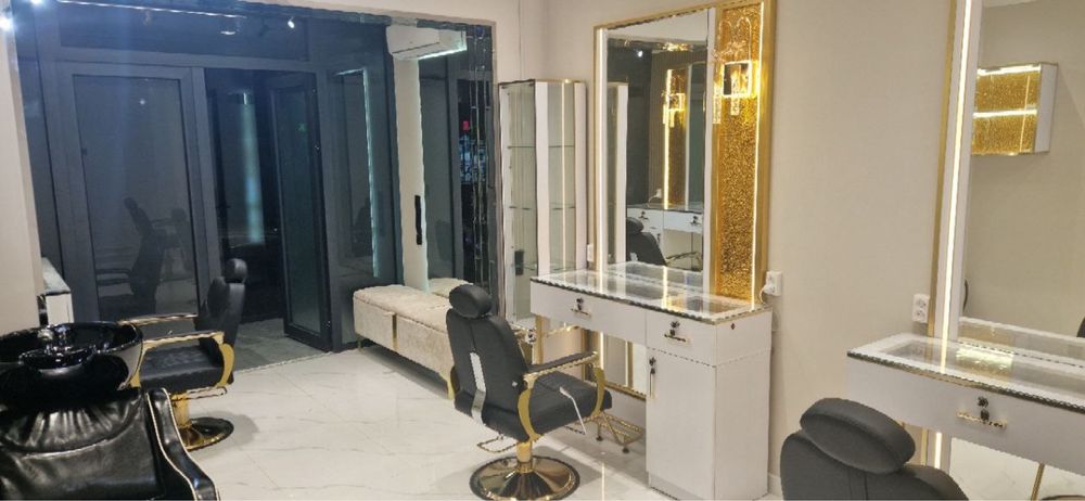 Salon bush ish urni