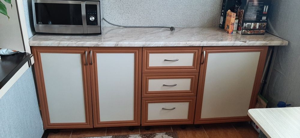 Кухонная мебель б/у, мебель для кухни 2 стороны: 1 950 000 сум ...