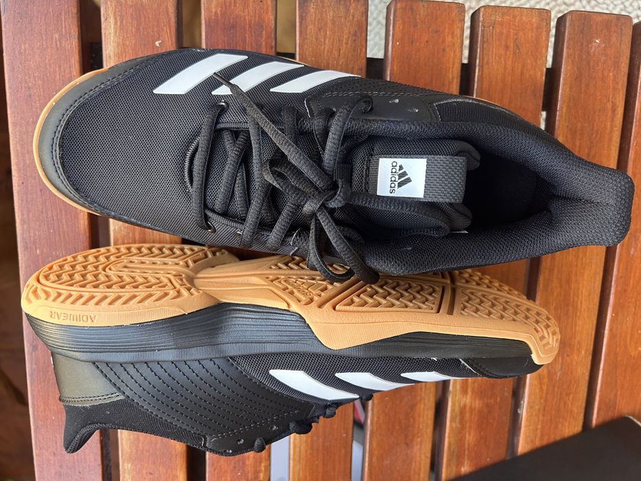 НОВИ маратонки ADIDAS, 40 2/3