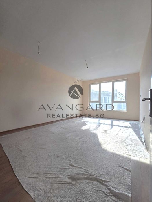 оф.25346 Двустаен до ключ / Мол Плаза