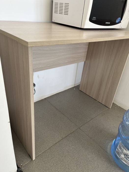 Продам стол