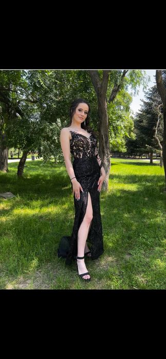 Бална рокля