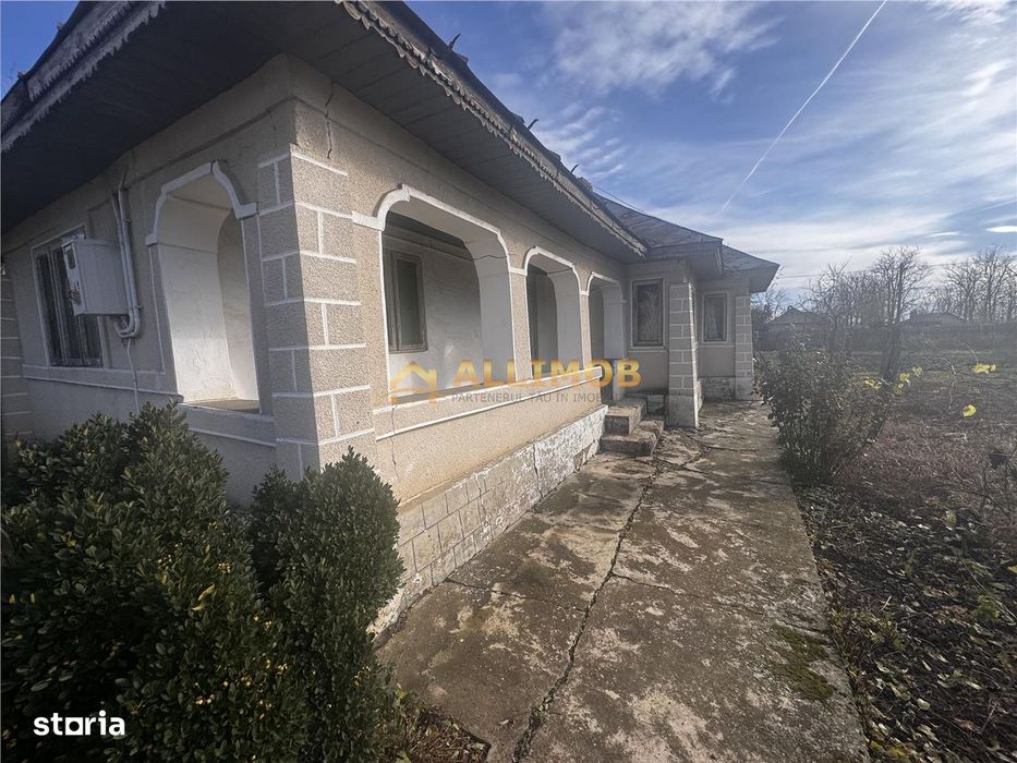 Casa batrâneasca + 1500 mp teren, doua deschideri – Fulga, Prahov