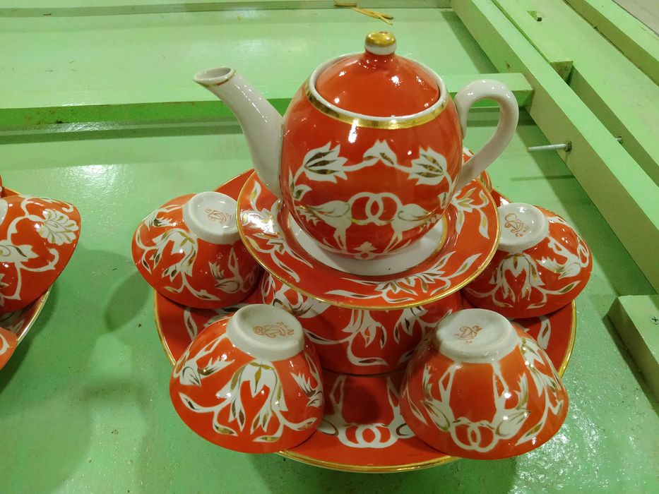 Комплекты национальных фарфоровых сервисов, производство ссср, ташкент