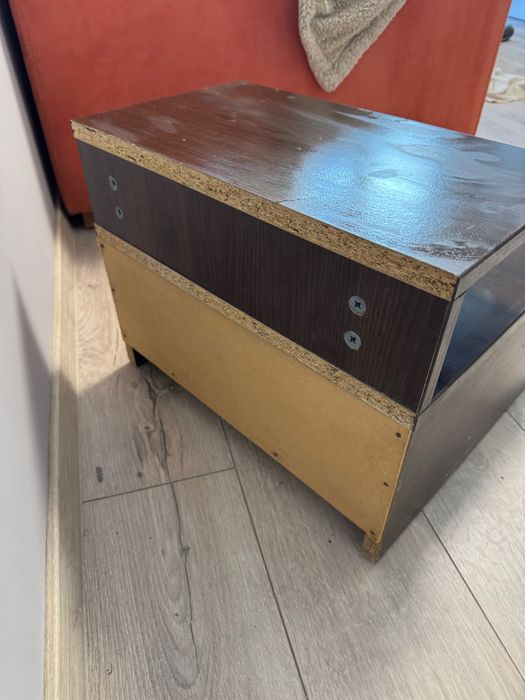 Нощно шкафче за спалня