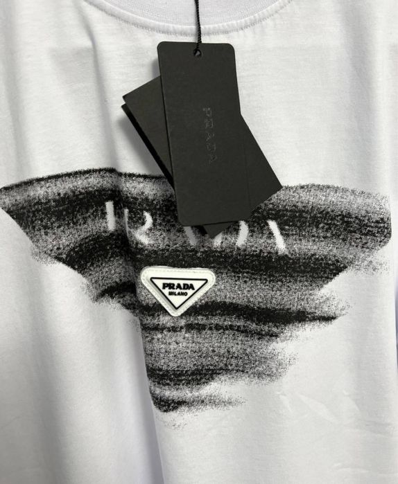 Tricou PRADA super calitate