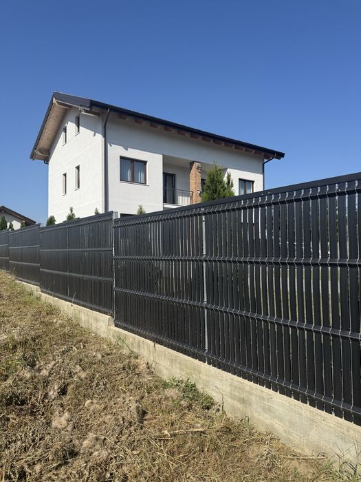 Separatoare din pvc pentru gard bordurat