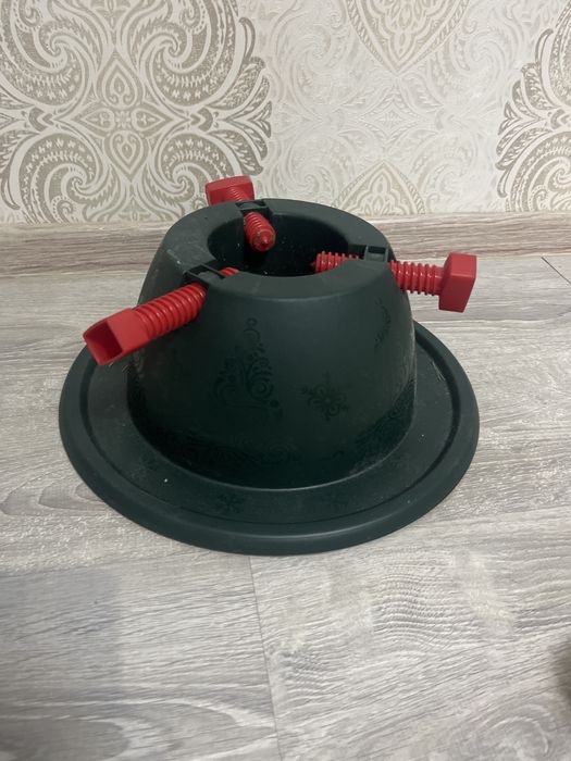 Подставка под ёлку