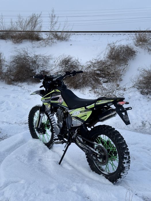 Продам мотоцикл Эндуро 250 куб