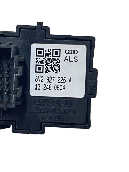 Buton Frana De Mana Audi A3 Sportback 8Va, 8Vf 2012 -> 8V2927225A