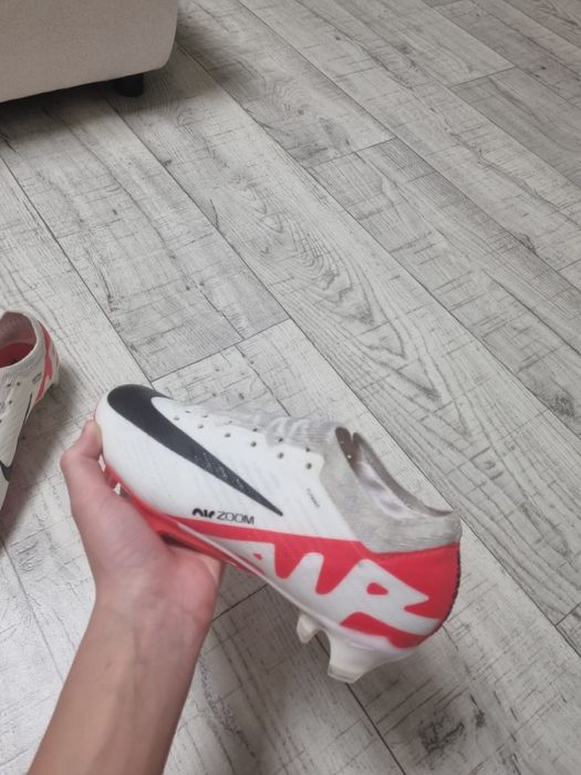 Бутсы спортивные