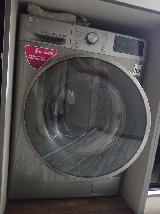 LG kir yuvish mashinasi sotiladi yangi xolatda