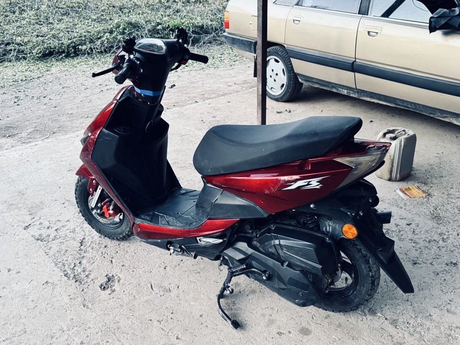 Мопед продаеть..