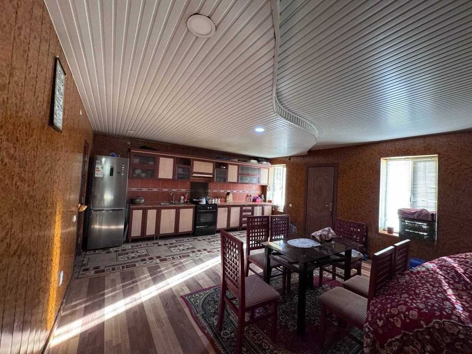 3 хоналик квартира 1 кават кирпичный дом, 5 микр, жомий