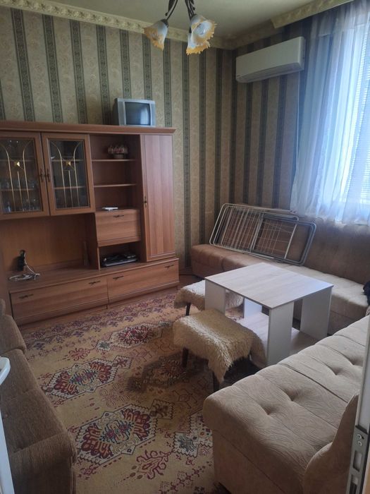 Давам под наем двустаен апартамент в гр. Перник, кв. Изток