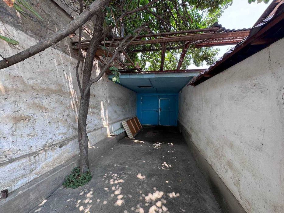 Участок 4,29 соток, фасад - 13 метров, Лабзак, ор-р 10 школа=