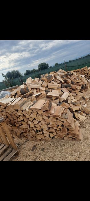 Lemne de foc stejar fag paleti  taiate sparte paletizate