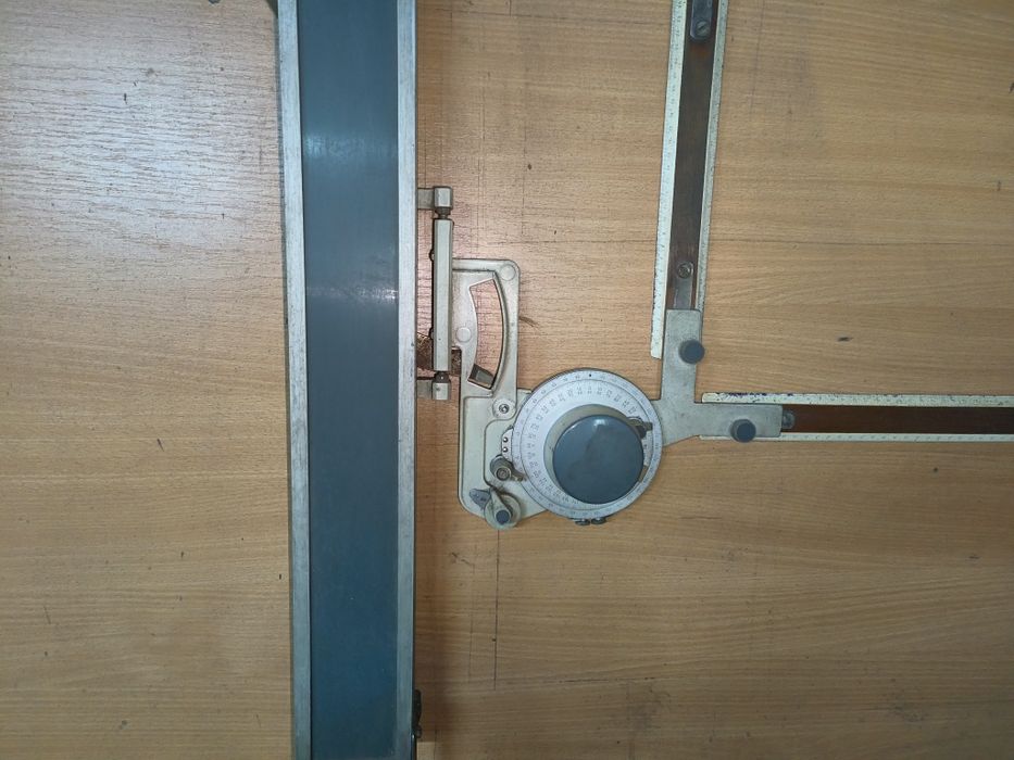 Planșetă desen tehnic