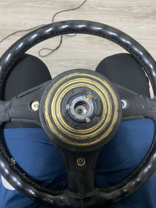 Руль бмв е36.