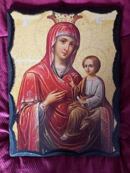 Ръчно изработена икона от дърво