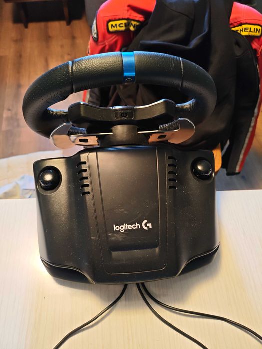 Logitech G29 волан,педали и шифтър за ps3 ps4 ps5