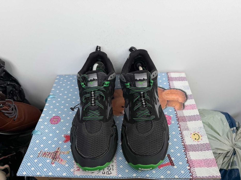 ''Mizuno Wave Daichi Gore-Tex''оригинални маратонки 45 номер