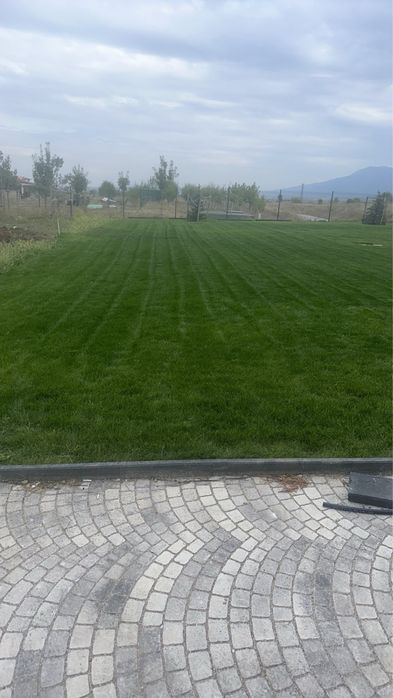 Озеленяване ,поддръжка и изграждане на поливни системи