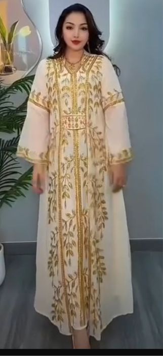 Продам платье размер 48-50